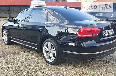 Седан Volkswagen Passat 2012 в 