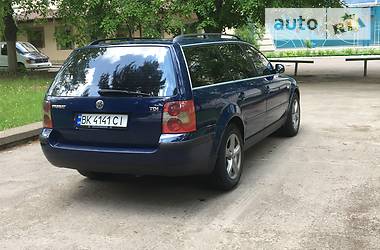 Універсал Volkswagen Passat 2001 в 