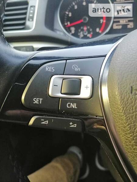 Седан Volkswagen Passat 2016 в Києві