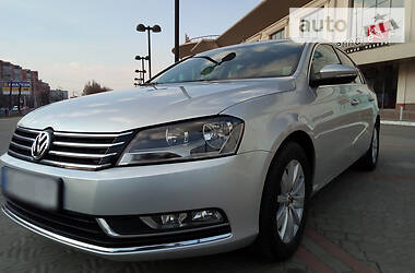 Седан Volkswagen Passat 2012 в 