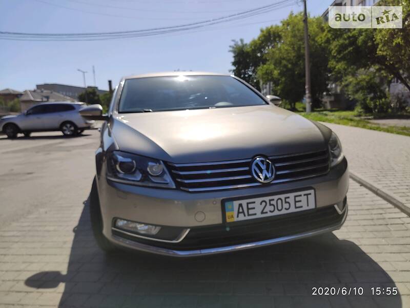 Седан Volkswagen Passat 2012 в Дніпрі фото 12 Седан Volkswagen Passat 2012 в Дніпрі