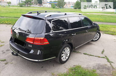 Універсал Volkswagen Passat 2012 в 