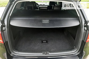 Універсал Volkswagen Passat 2012 в 