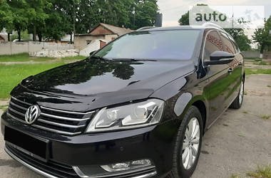 Універсал Volkswagen Passat 2012 в 