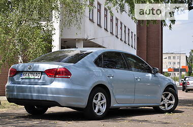 Седан Volkswagen Passat 2012 в 