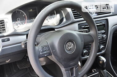 Седан Volkswagen Passat 2012 в 