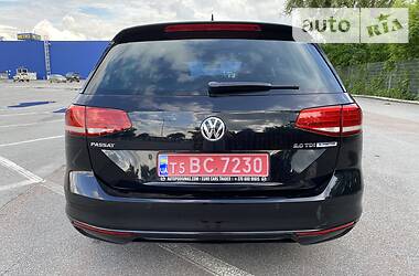 Универсал Volkswagen Passat 2017 в Черновцах