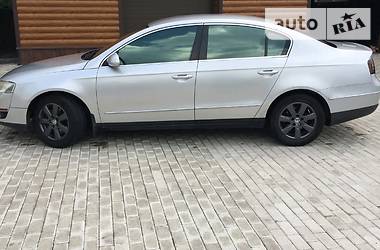 Седан Volkswagen Passat 2006 в Покровске