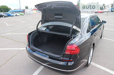 Седан Volkswagen Passat 2016 в 