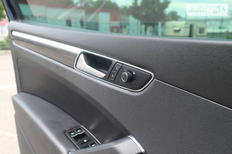 Седан Volkswagen Passat 2016 в Харькове