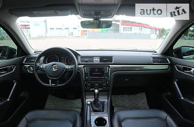 Седан Volkswagen Passat 2016 в 