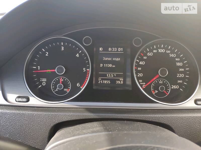 Універсал Volkswagen Passat 2012 в Тернополі