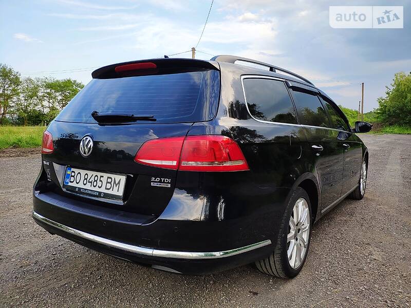 Універсал Volkswagen Passat 2012 в Тернополі