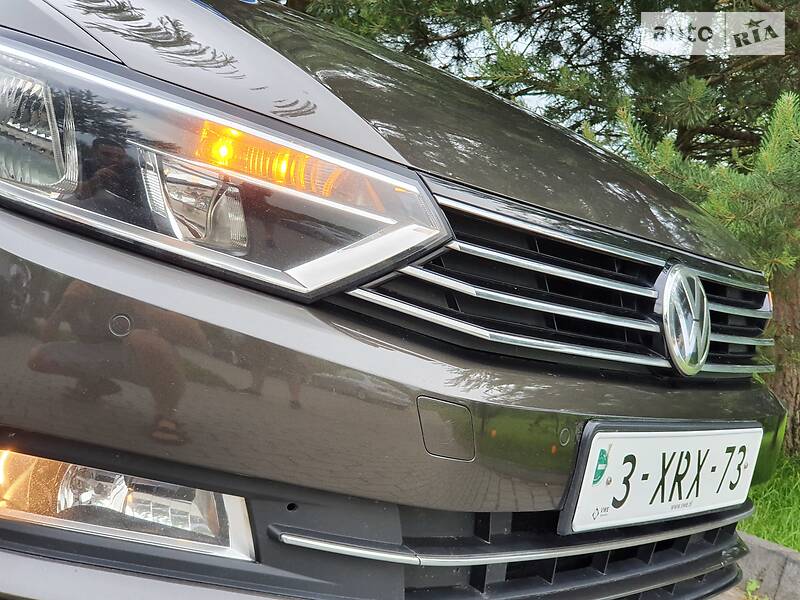 Універсал Volkswagen Passat 2015 в Дрогобичі