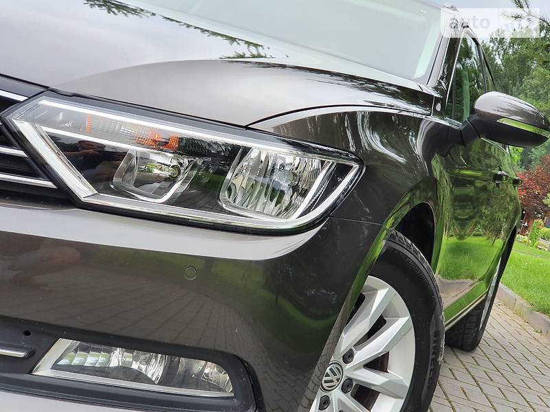 Універсал Volkswagen Passat 2015 в Дрогобичі
