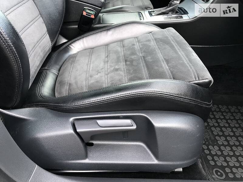 Універсал Volkswagen Passat 2010 в Львові фото 103 Універсал Volkswagen Passat 2010 в Львові