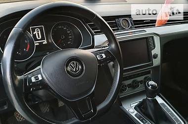 Универсал Volkswagen Passat 2015 в Сумах