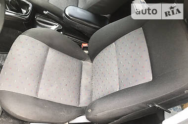 Хетчбек Volkswagen Passat 1999 в 