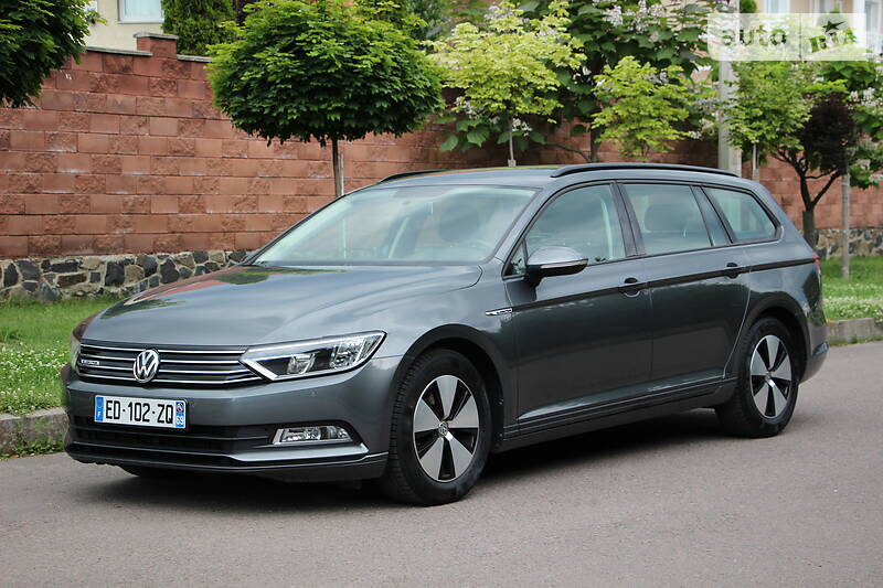 Універсал Volkswagen Passat 2016 в Рівному