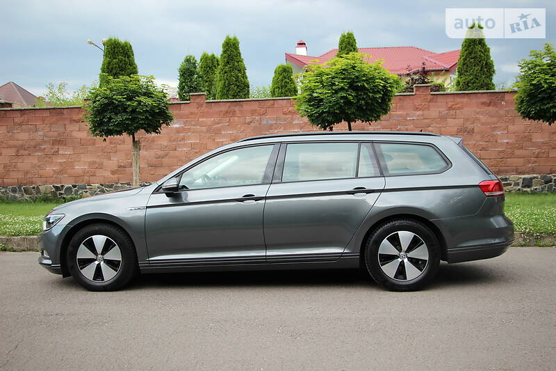 Універсал Volkswagen Passat 2016 в Рівному