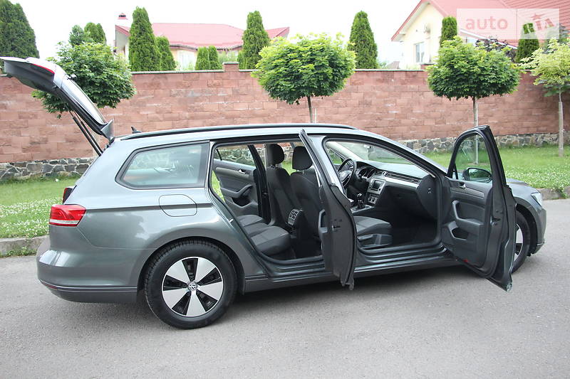 Універсал Volkswagen Passat 2016 в Рівному