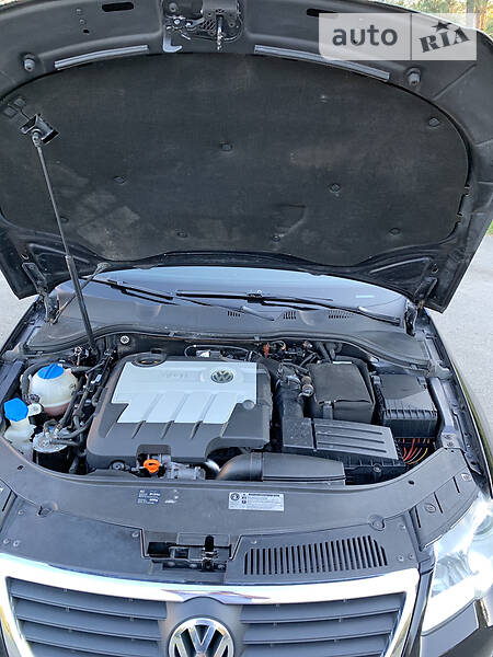 Універсал Volkswagen Passat 2010 в Києві