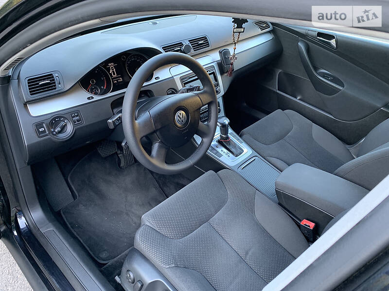 Універсал Volkswagen Passat 2010 в Києві