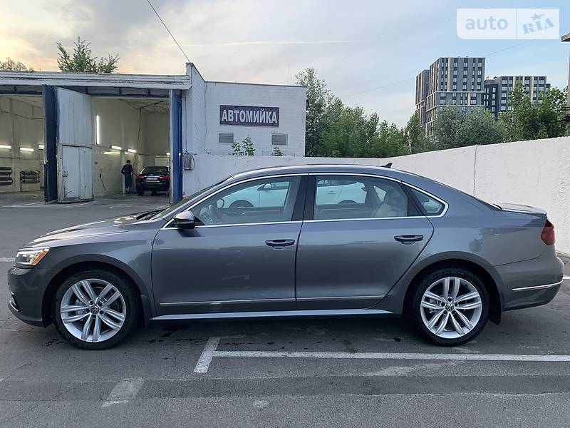 Седан Volkswagen Passat 2016 в Києві