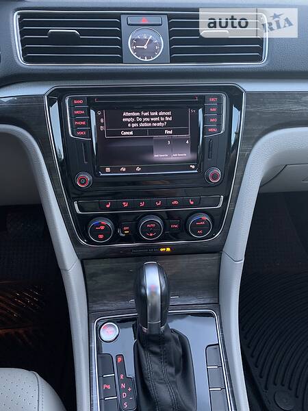 Седан Volkswagen Passat 2016 в Києві