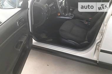 Універсал Volkswagen Passat 2000 в 