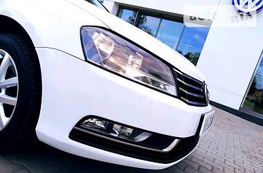 Седан Volkswagen Passat 2012 в 