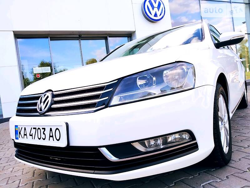 Седан Volkswagen Passat 2012 в 