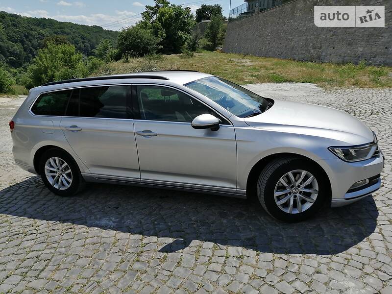Універсал Volkswagen Passat 2015 в Кам'янець-Подільському