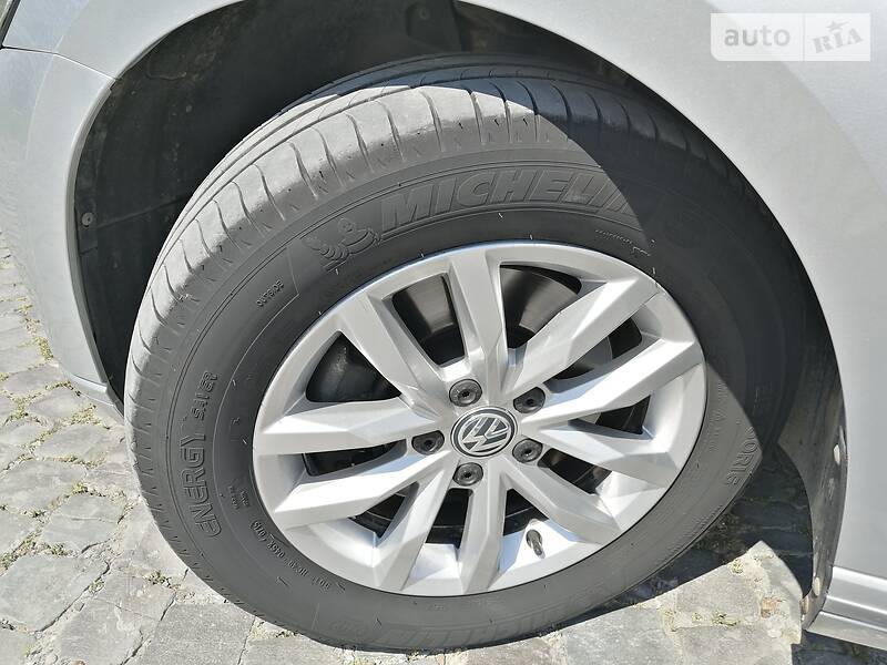 Універсал Volkswagen Passat 2015 в Кам'янець-Подільському