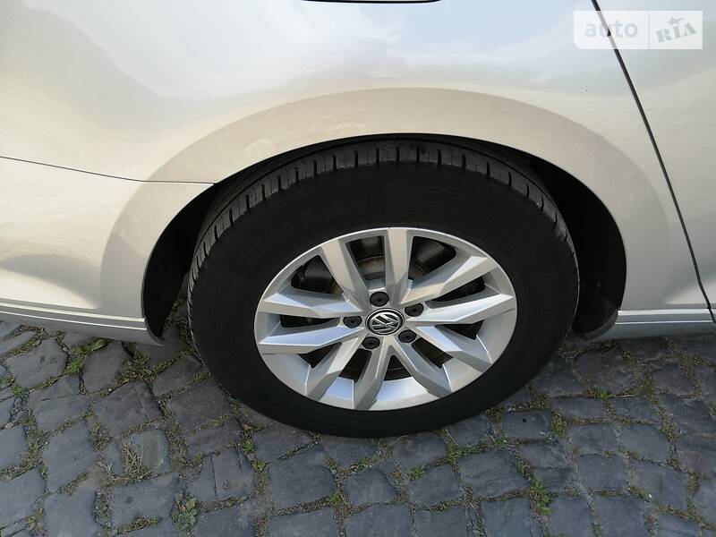 Універсал Volkswagen Passat 2015 в Кам'янець-Подільському
