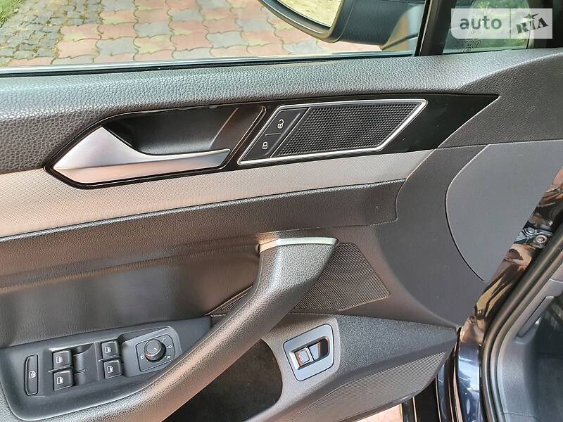 Універсал Volkswagen Passat 2015 в Вінниці