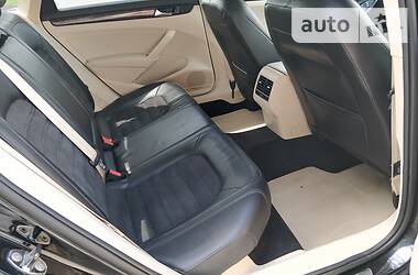 Седан Volkswagen Passat 2012 в 