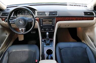 Седан Volkswagen Passat 2012 в 