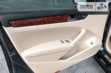 Седан Volkswagen Passat 2012 в 
