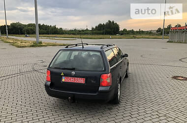 Універсал Volkswagen Passat 2002 в 