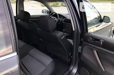 Універсал Volkswagen Passat 2002 в 
