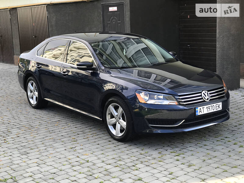 Седан Volkswagen Passat 2013 в Івано-Франківську