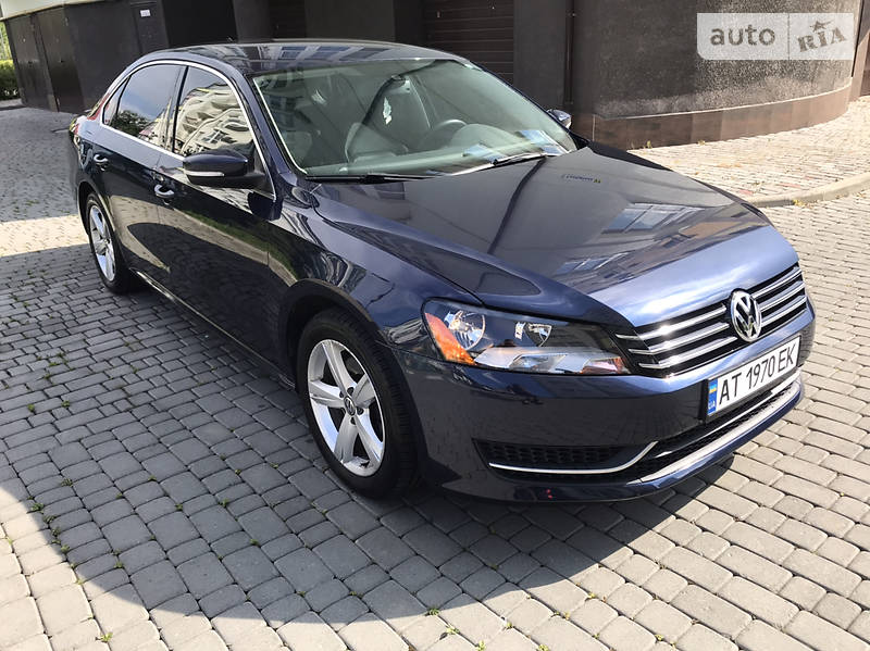 Седан Volkswagen Passat 2013 в Івано-Франківську