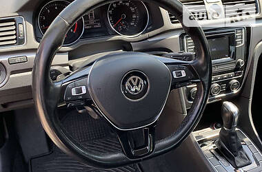 Седан Volkswagen Passat 2016 в 