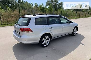 Універсал Volkswagen Passat 2013 в 
