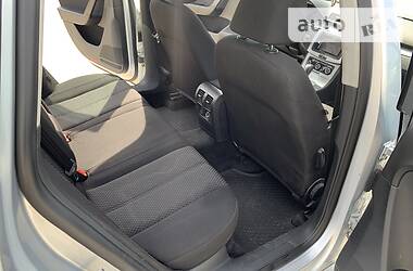 Універсал Volkswagen Passat 2013 в 