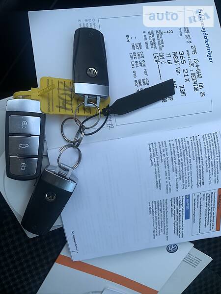 Універсал Volkswagen Passat 2012 в Івано-Франківську