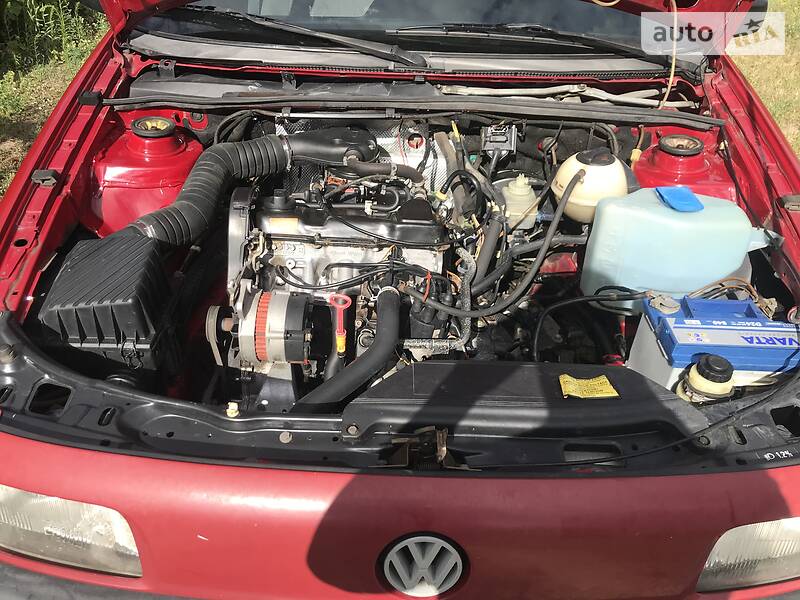 Седан Volkswagen Passat 1993 в Дніпрі