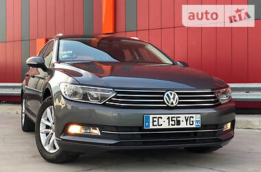 Универсал Volkswagen Passat 2016 в Киеве