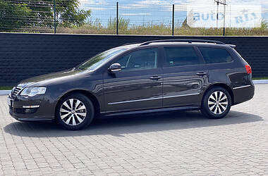 Универсал Volkswagen Passat 2010 в Ровно